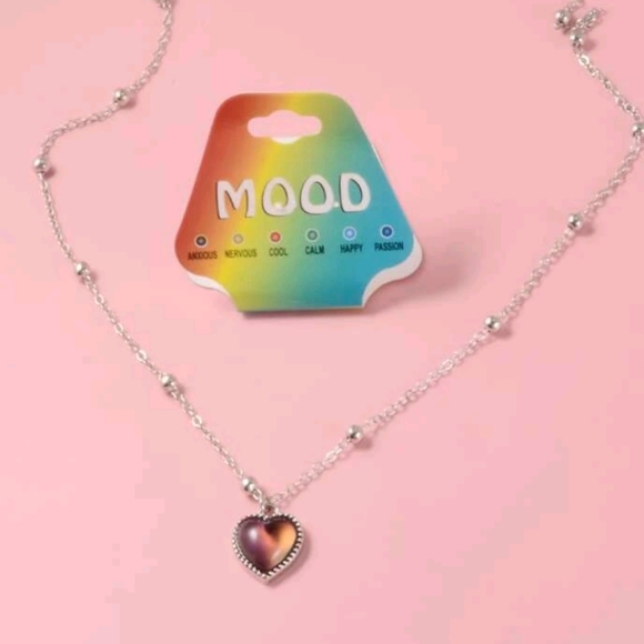 Jewelry - Mood Color Changing Necklace